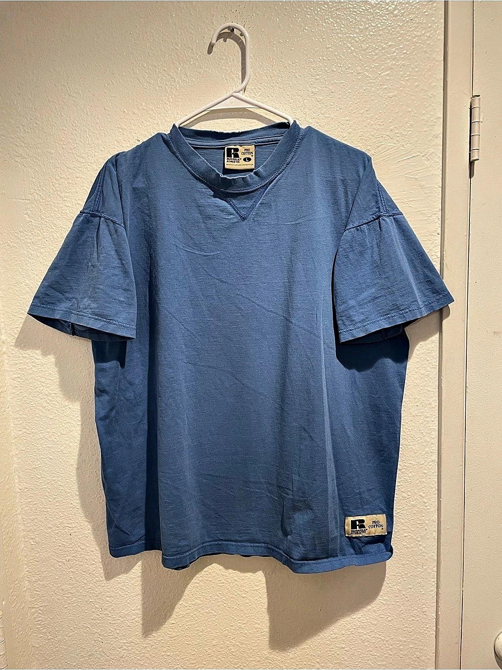 Vintage 90s Russell Athletic Pro Cotton Blank V-Stitch Distress T-Shirt Large L